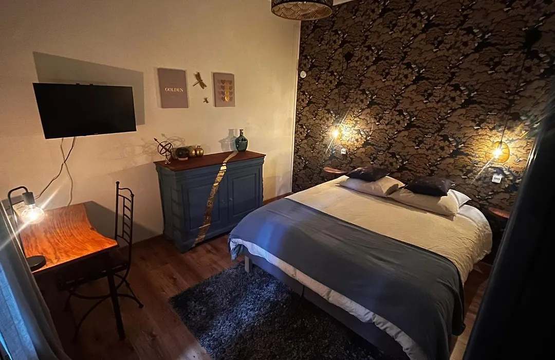 Une Ferme En Ville Chambres D'Hotes Et Table D'Hotes-1