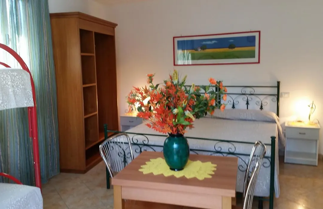 Bed&Breakfast L'Oasi-1