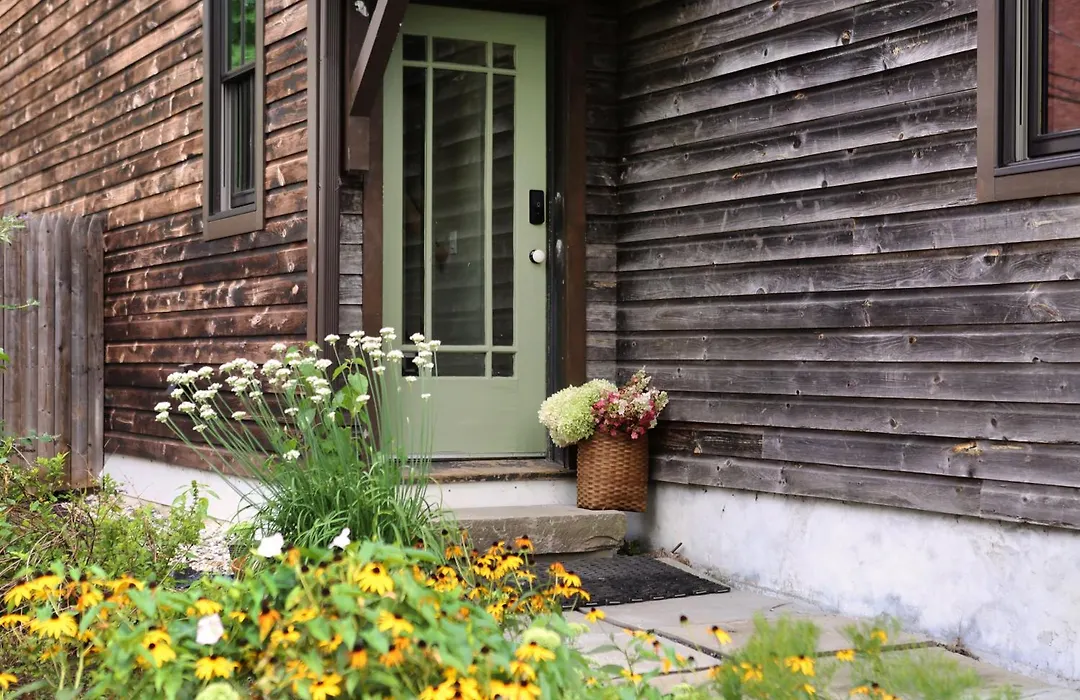 Kingston Carriage House-1