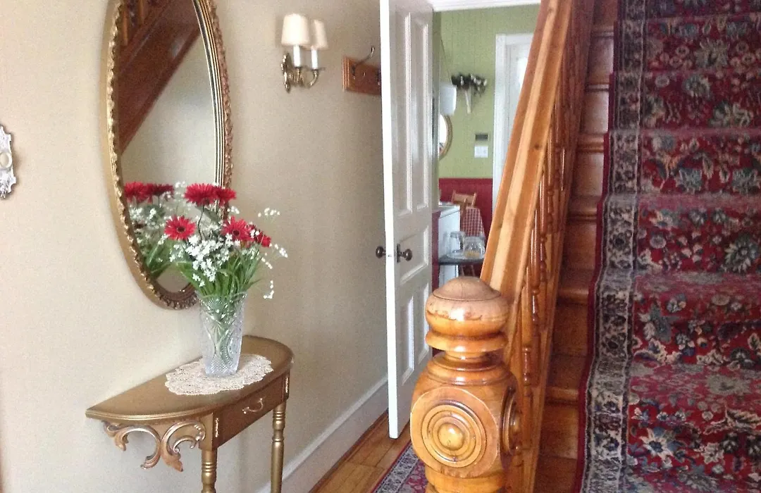 La Belle Visite, anciennement Gîte Victoria-1