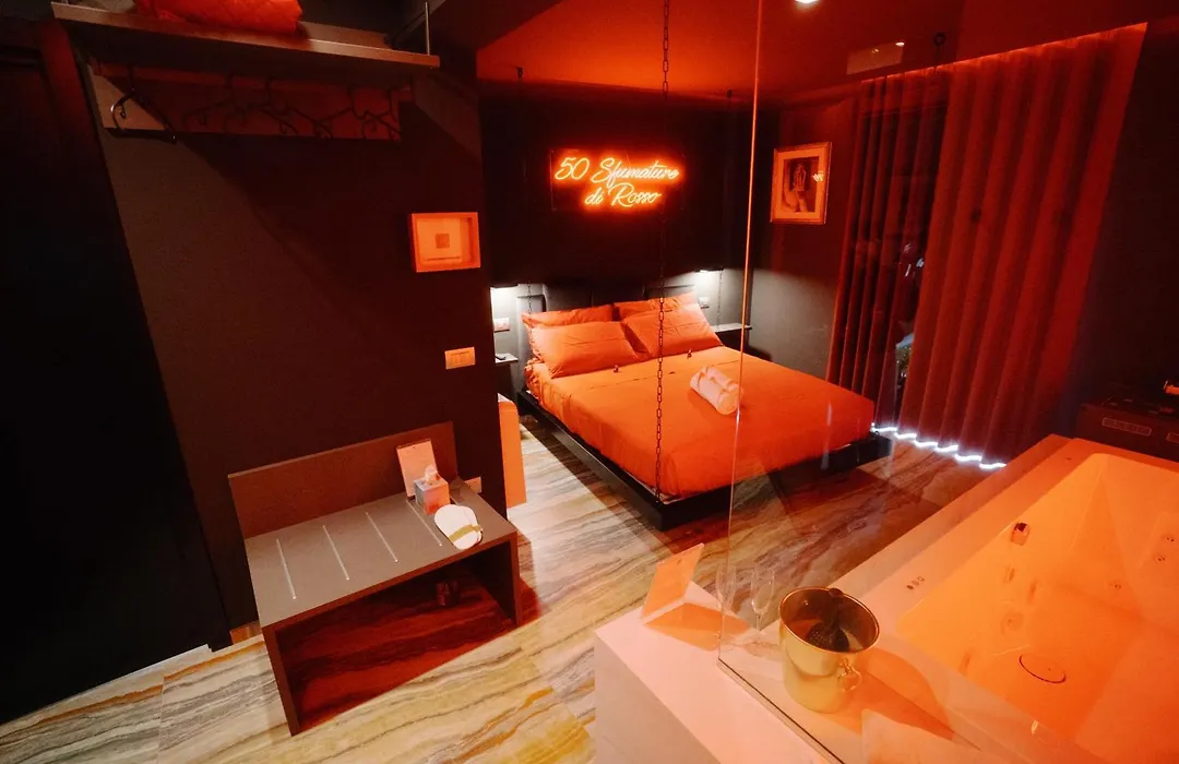 Cinquanta Sfumature Luxury Suites-1