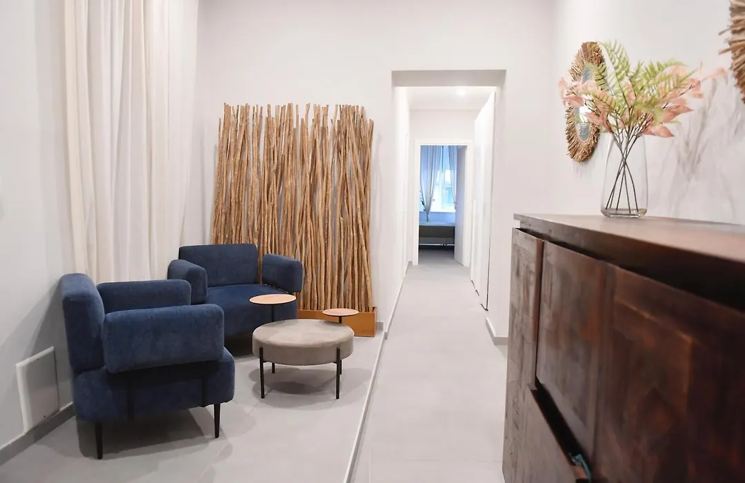 Chiaia 100 rooms-1