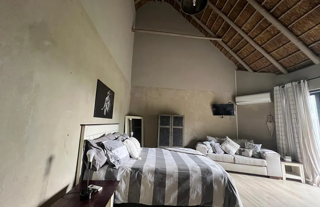 Simba Safaris African Pride Exotic Lodge-1