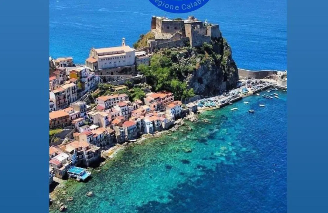 Scilla Upper Town-1