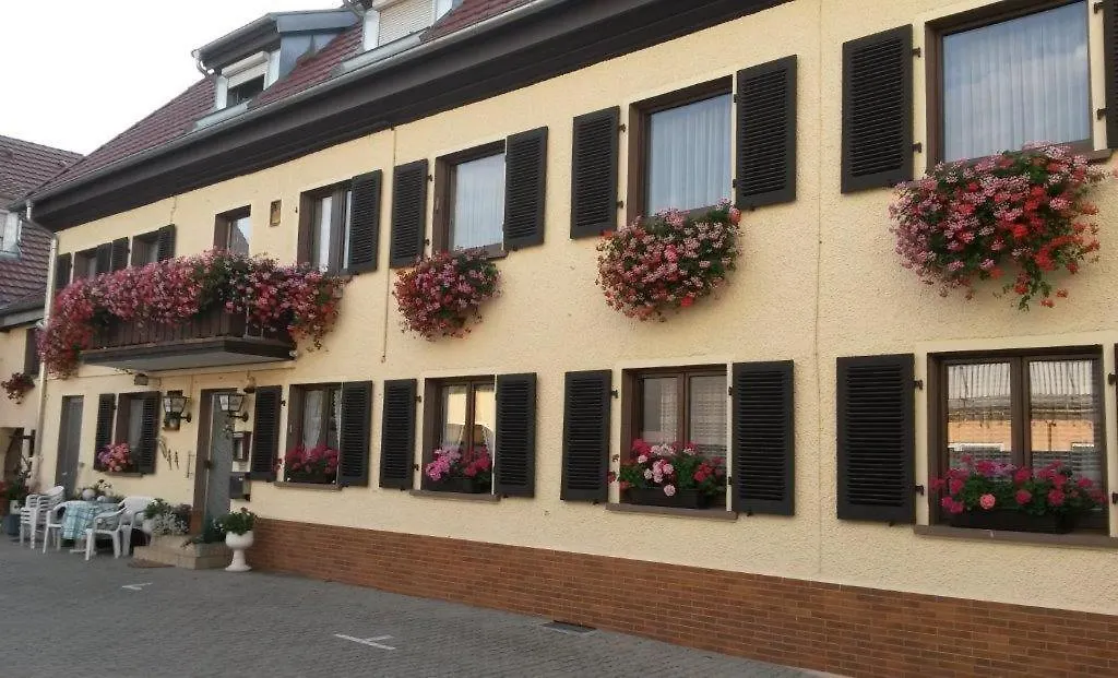 Pension Arnold Neuenburg-1
