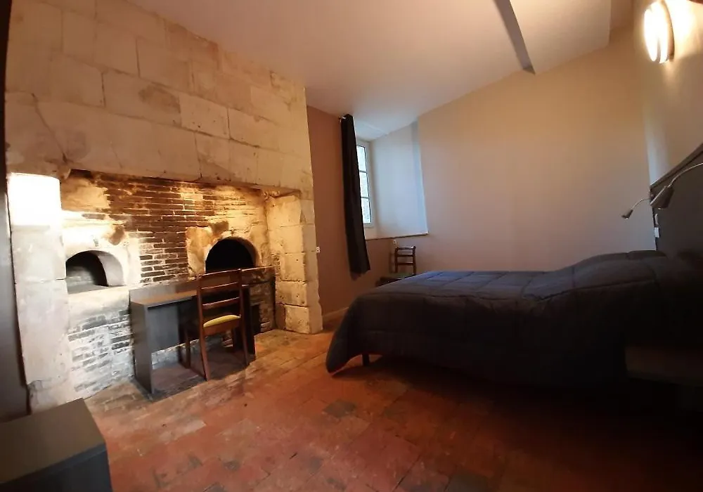 Chambre au château de Grésillon-1