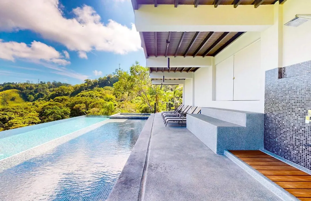 Odyssey Villa, 3 Bedrooms With Pool!-1