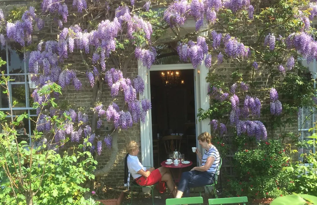 Peacocks Tearoom And Fine B And B-1