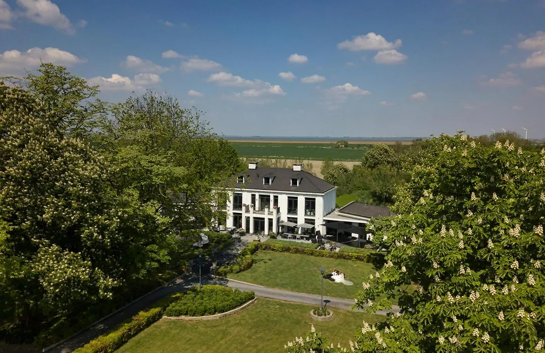 Landhuis Logan Landing-1