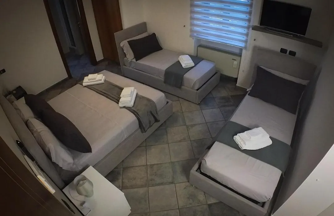 Mia Rooms-1