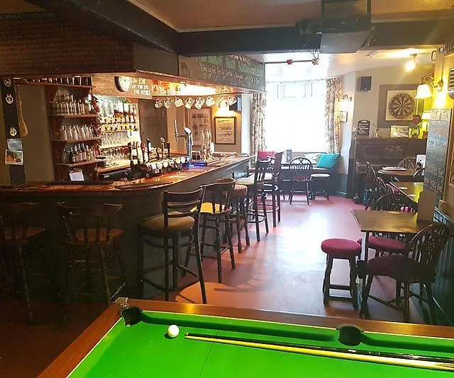 The Halfway House Pub And Kitchen-1