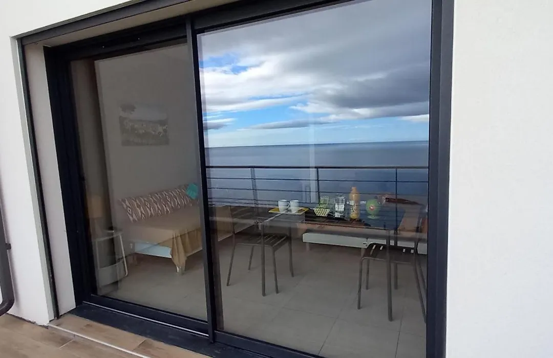Le Cézanne-1