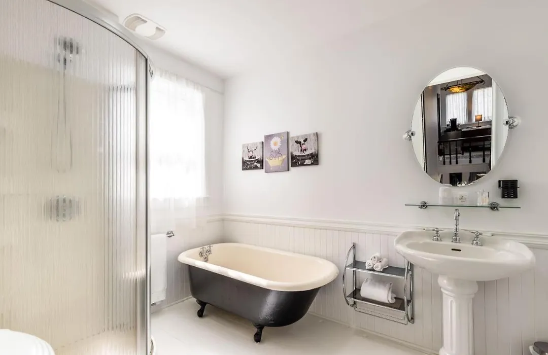 Gite Hillhouse B&B-1