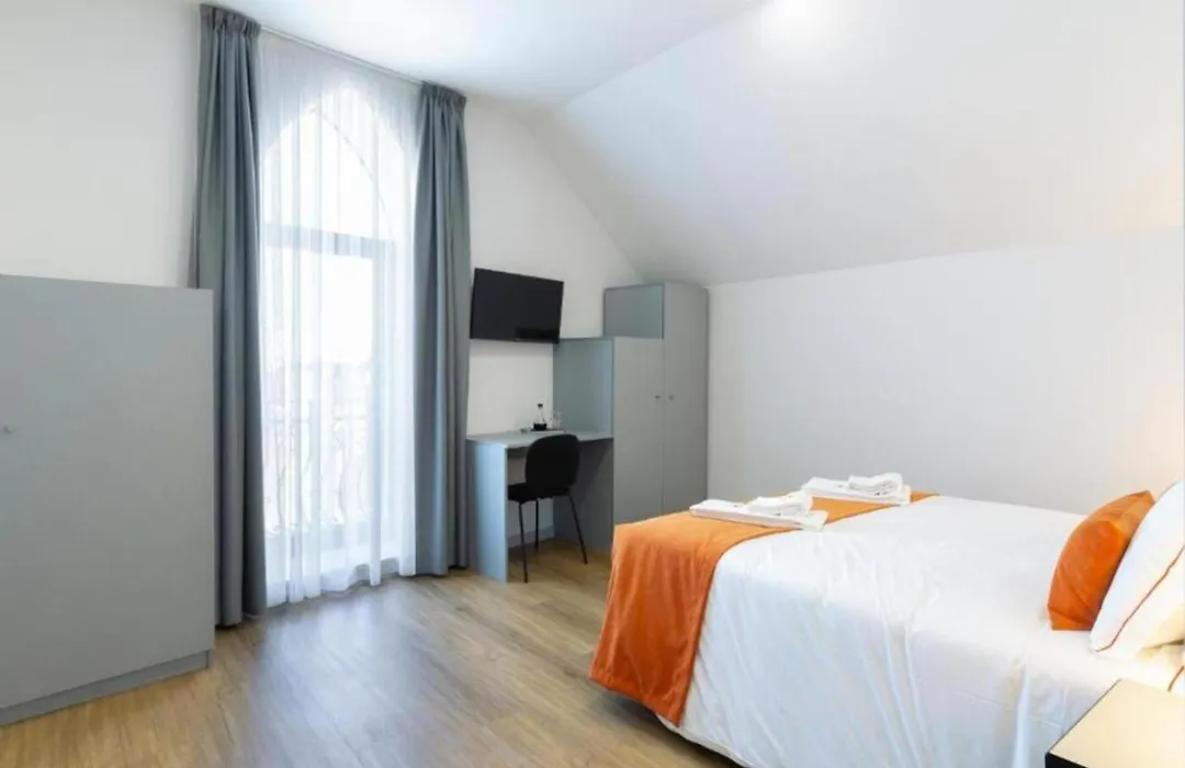 Serra Do Pilar Porto Suites-1