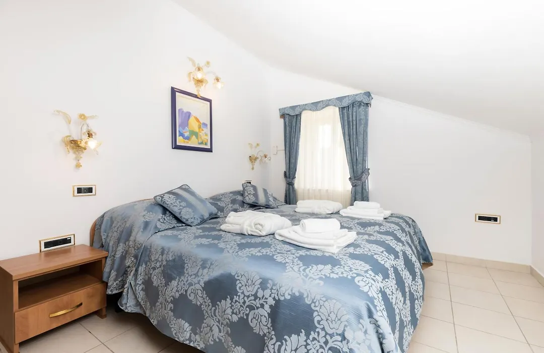 Villa Cassia-1