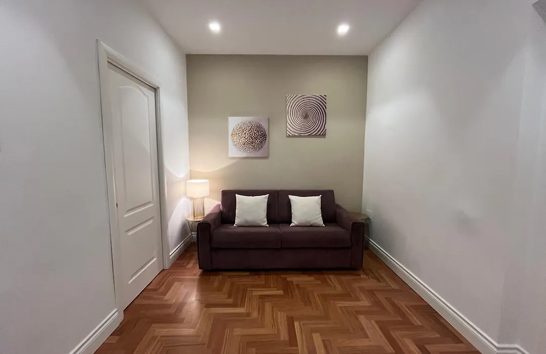 B&B Villa Sant'Elmo Con Parcheggio Interno-1