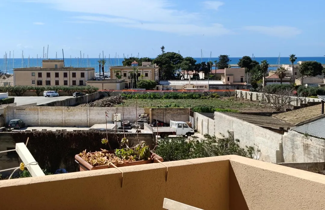 B&B Sbarco dei 1000-1