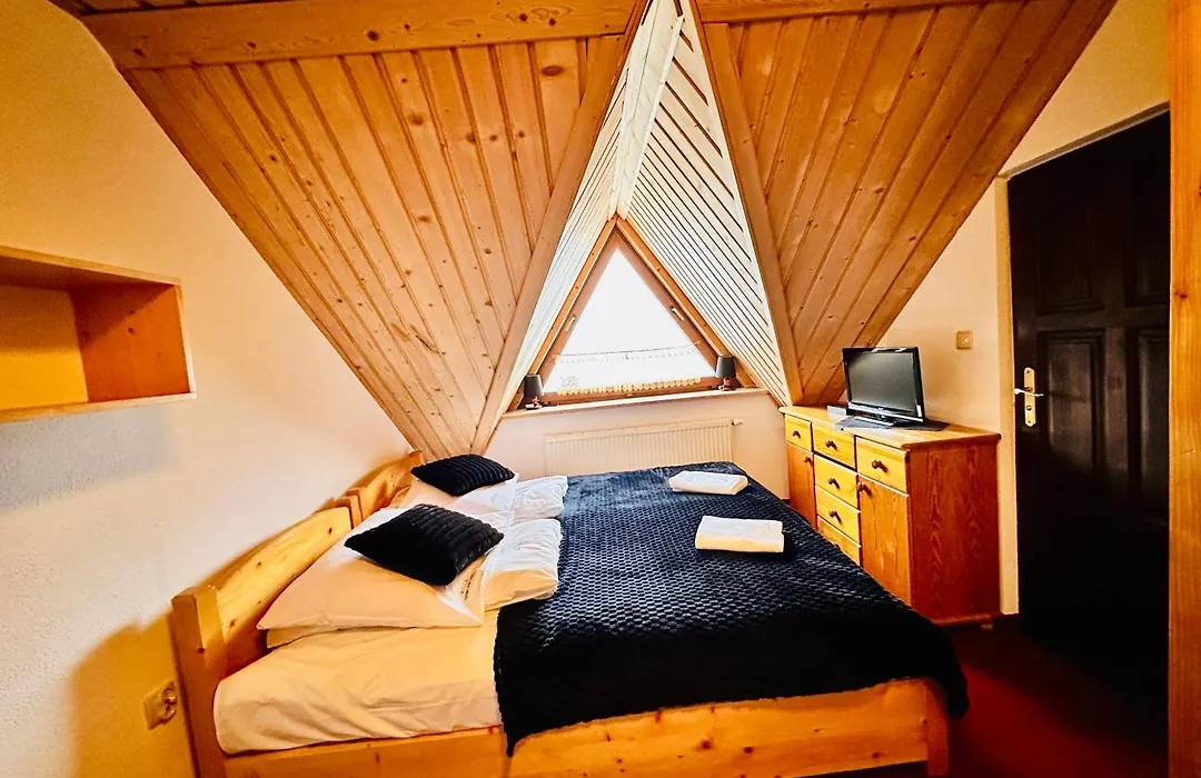 Willa I Karczma Cztery Pory Roku Relaks & Spa-1