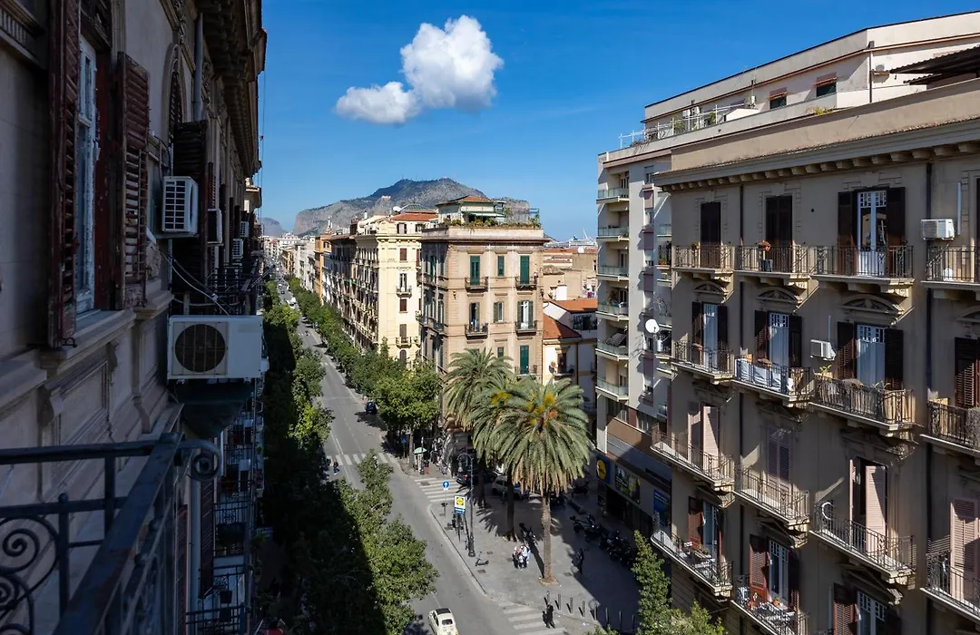 B&B Novecento-1