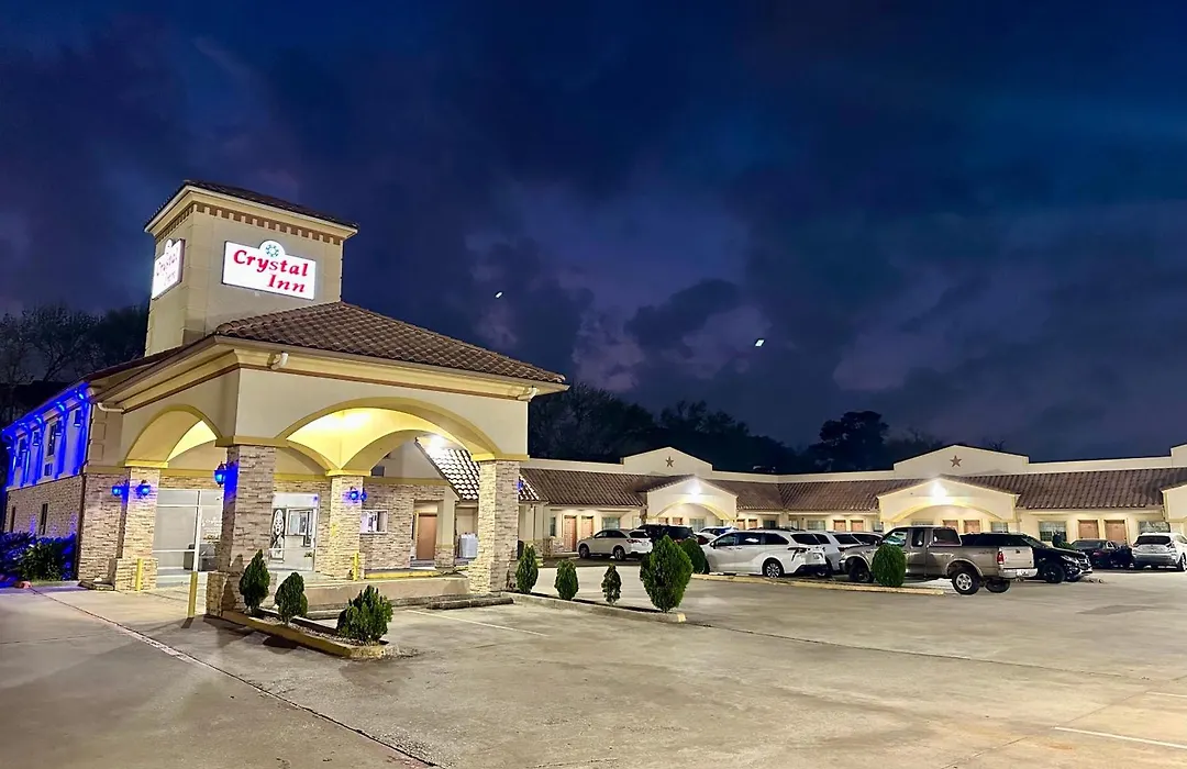 Crystal Inn-1