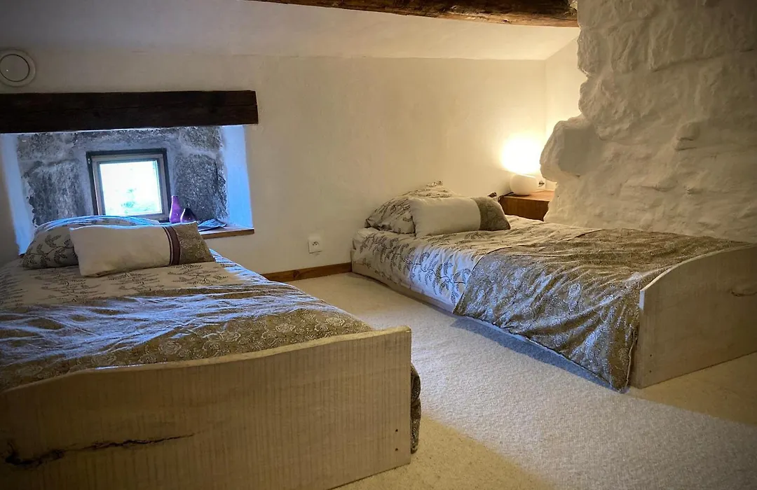Chambres et Tables d'hôtes - Les Ateliers de Pontajou - Pèlerin navette gratuite à Saugues-1