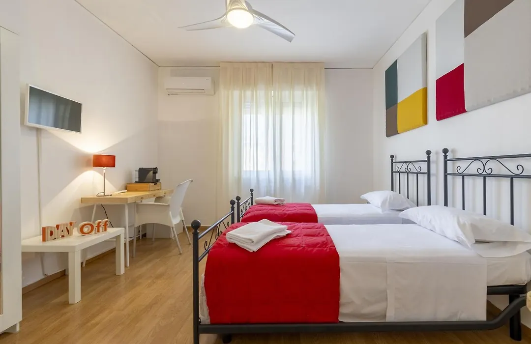 Mariclà Boutique Rooms with Balcony&Free Parking-1