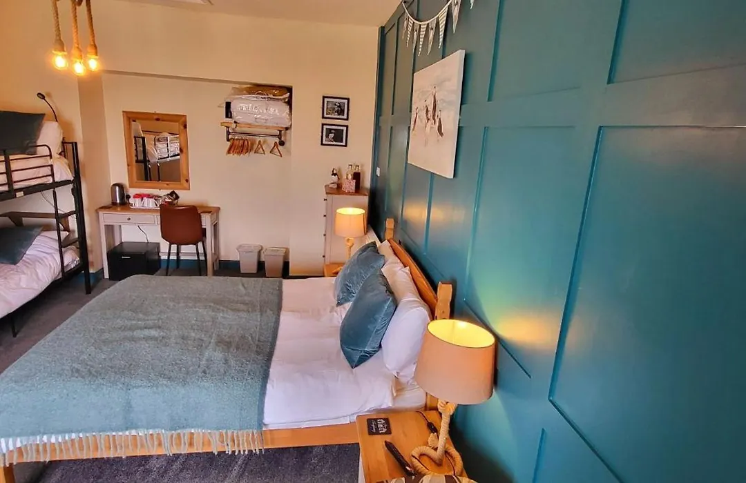 Ensuite Bed And Breakfast Rooms At The Ring Pub-1