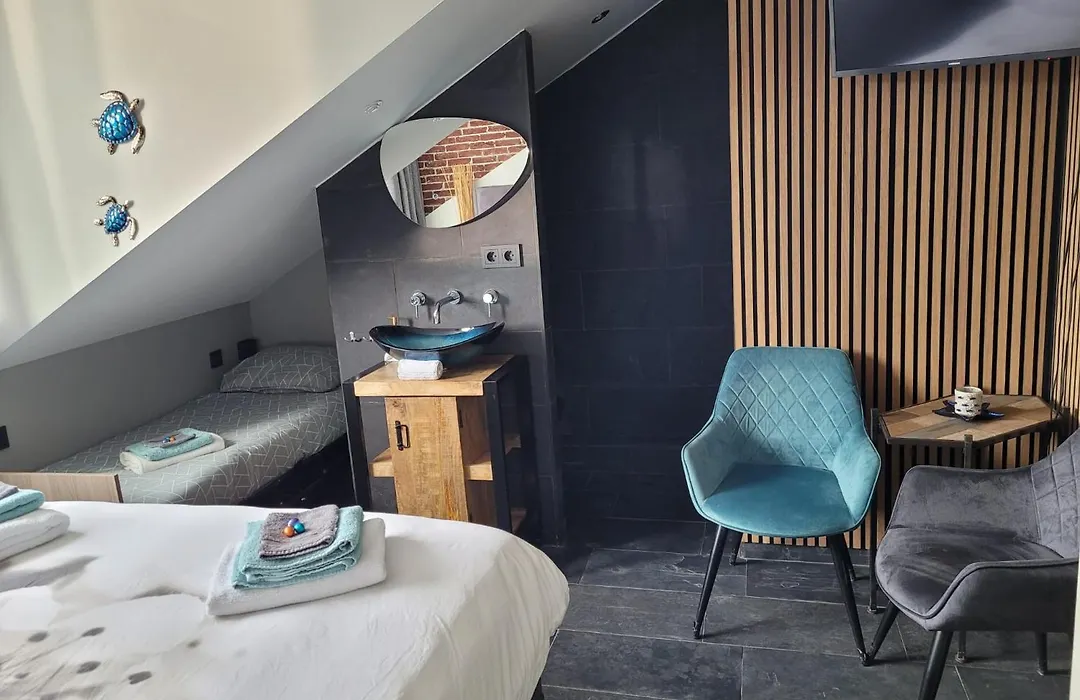 Koraal - Comfortabele kamer bij B&B Gezond aan Zee - Exclusief Wellnesstuin-1