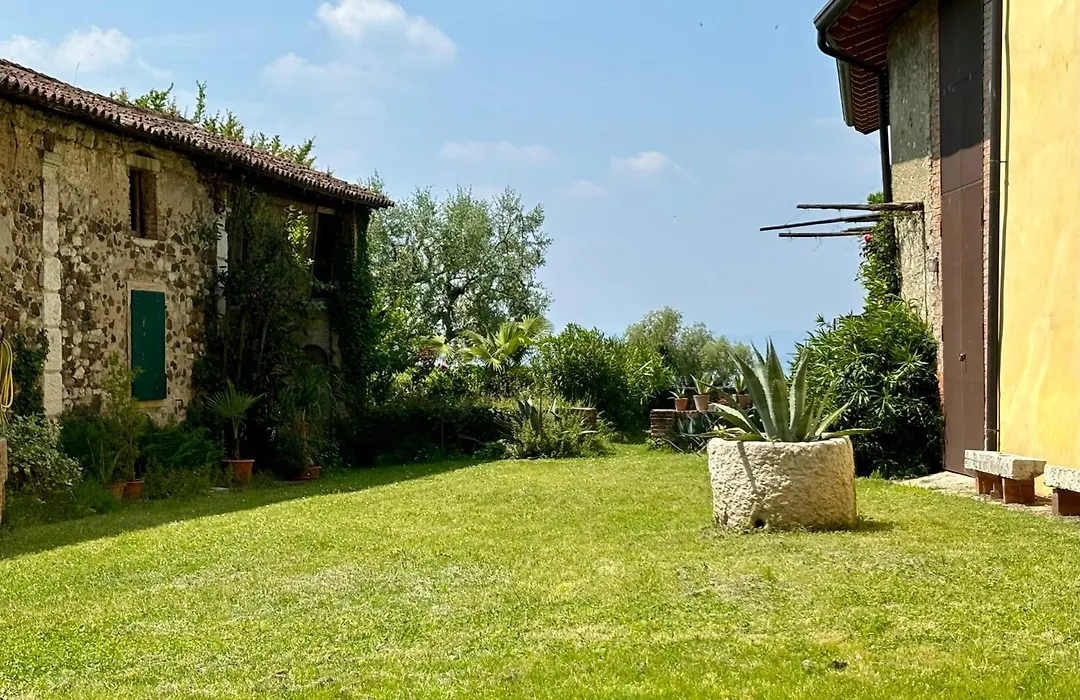 The Lake Suites - Luxury Suites In Lazise-1