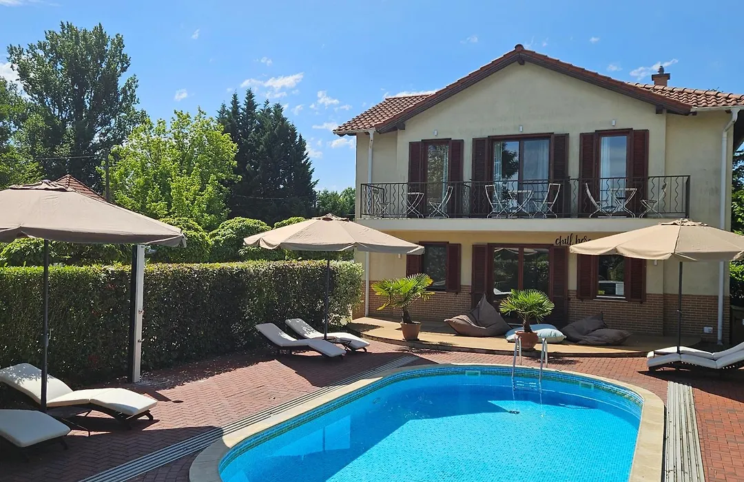 Hullam Villa B&B-1