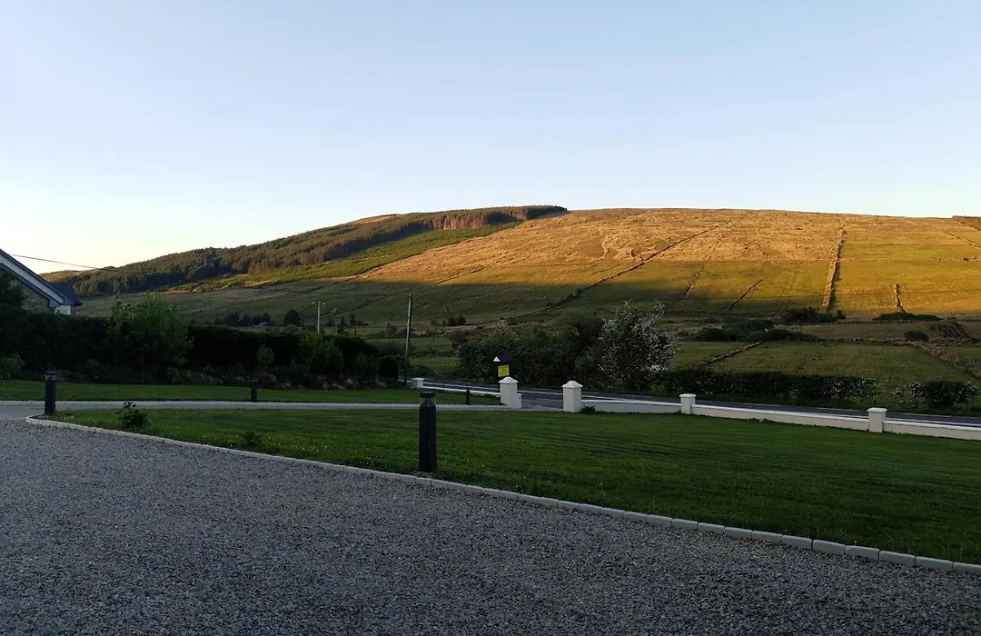 An Charraig Ban On The Wild Atlantic Way F94Wt02-1