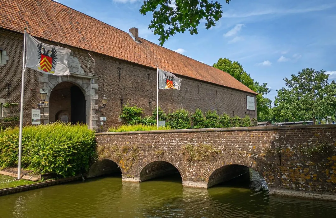 B&B Kasteel Limbricht-1