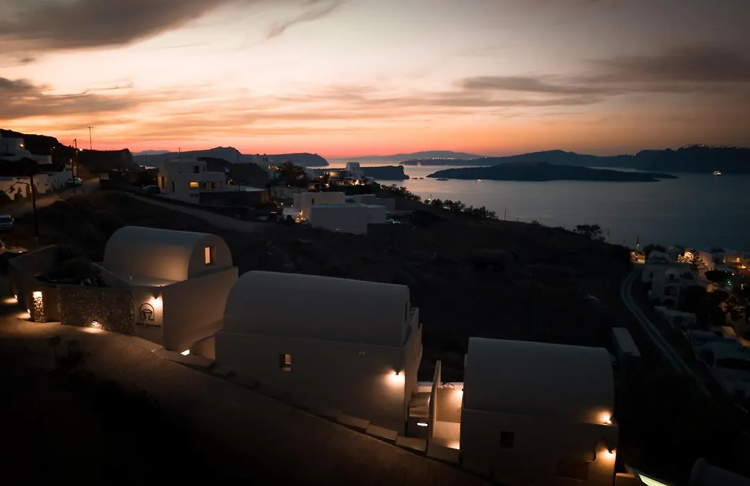 Black Diamond Suites (Adults Only)-1