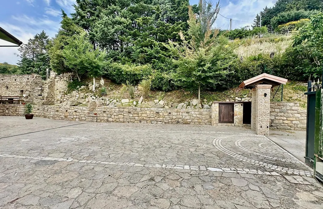 Country B&B Piani del Mattino-1