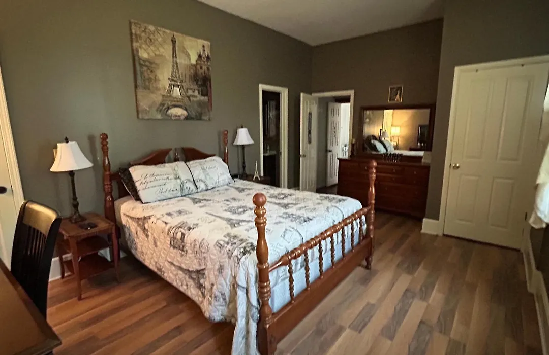 Graystone Manor-1