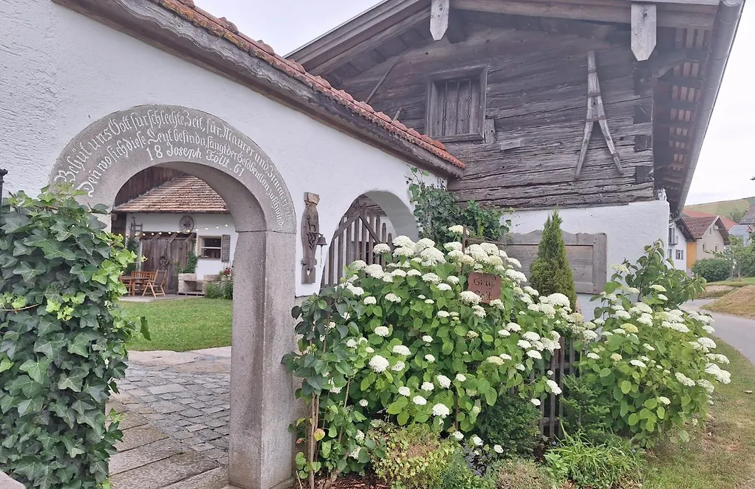 Voeltl-Hof-1