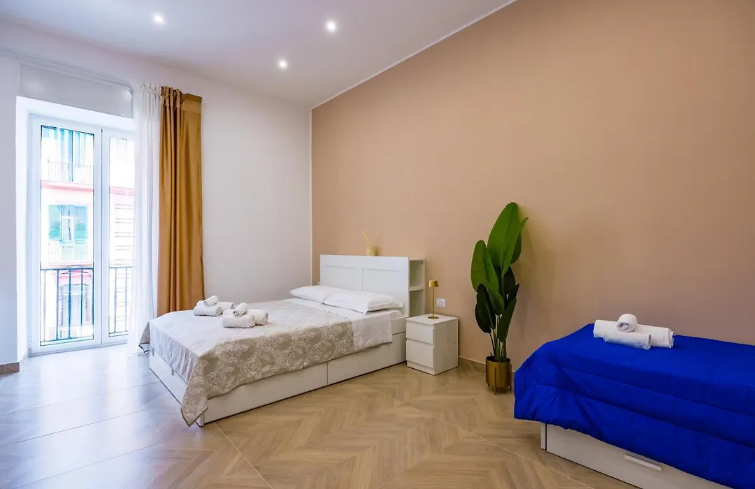 Essentia Home-1