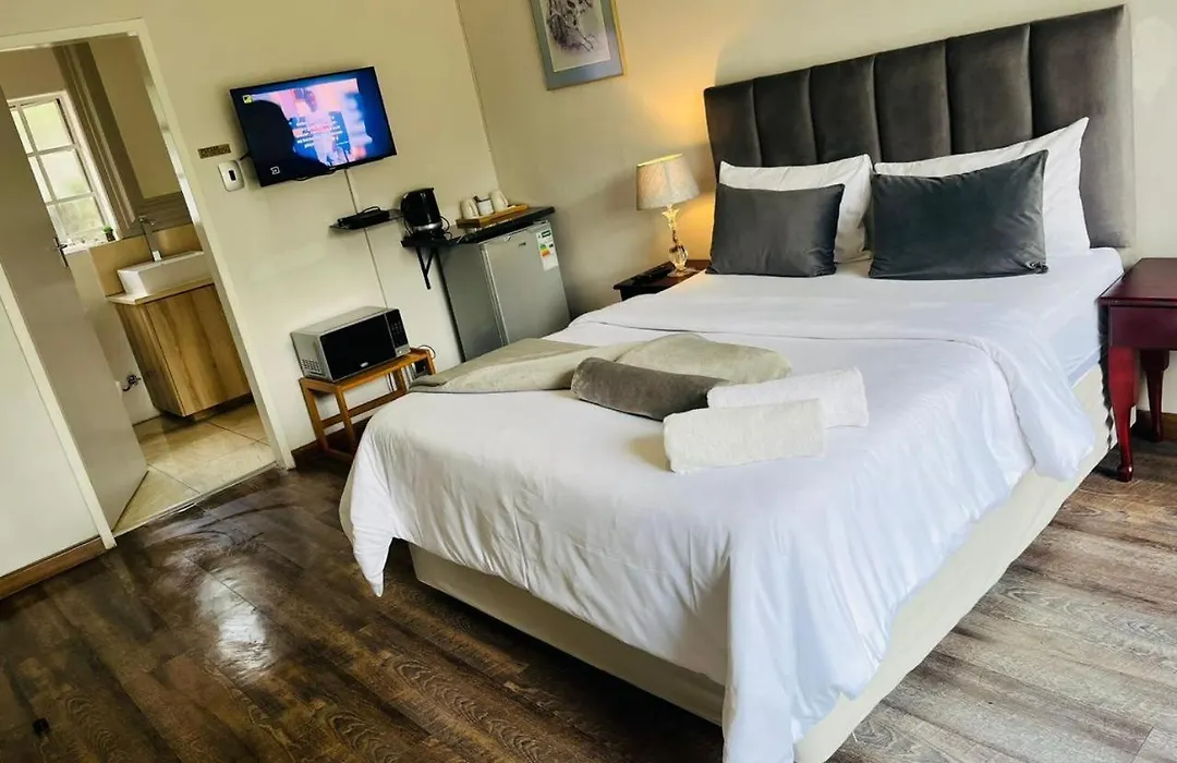 Woods Guest House-1