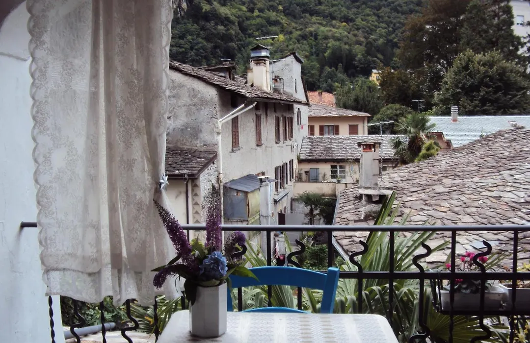 bb chiavenna centro storico-1
