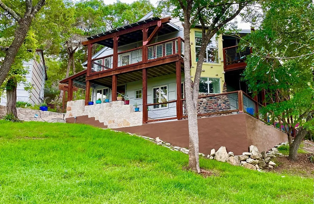 The Rivery Retreat, Choose From Luxury Guesthouse Cabin Or Poolside Suite In Lake Austin Hill Country-1