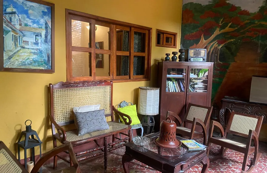 Hostal Fuente Castalia, B y B-1