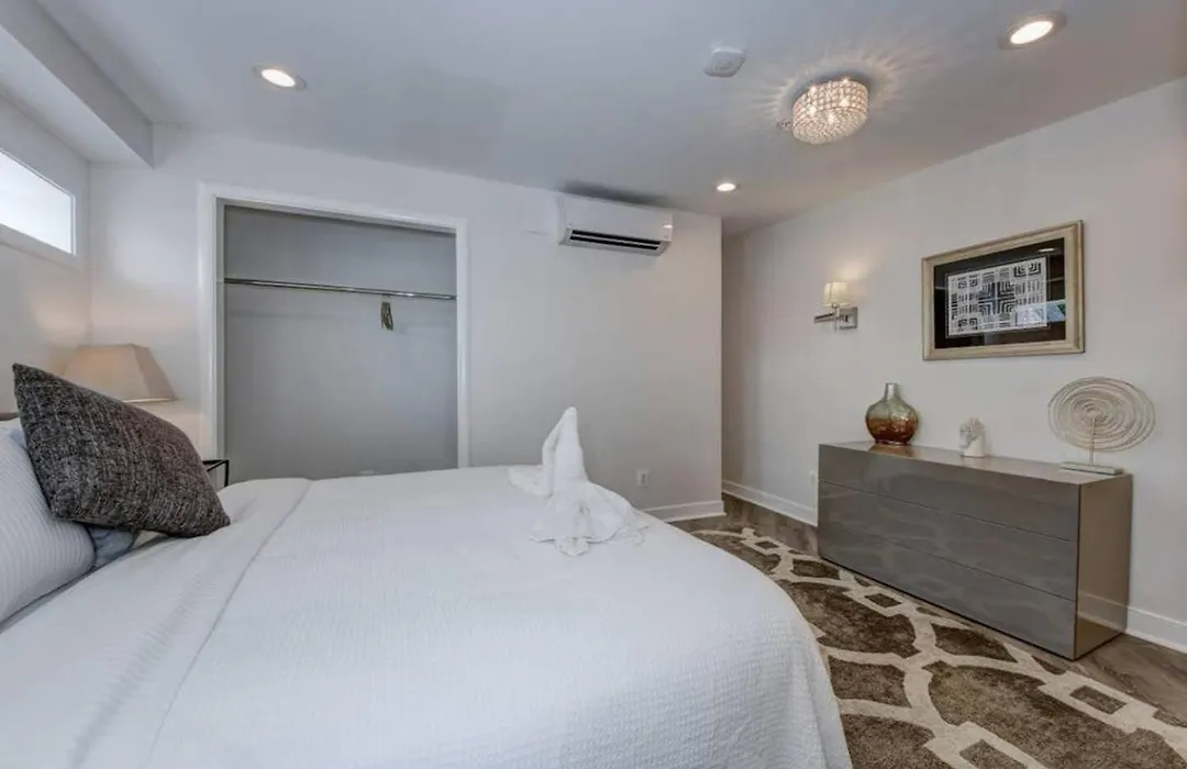 Dupont Circle-Suite 7Kalorama Luxury Apartment-1