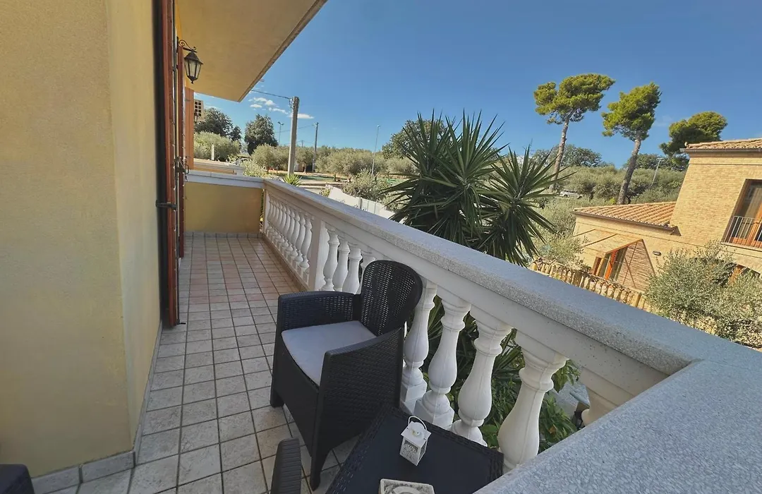 B&B Mariposa-1