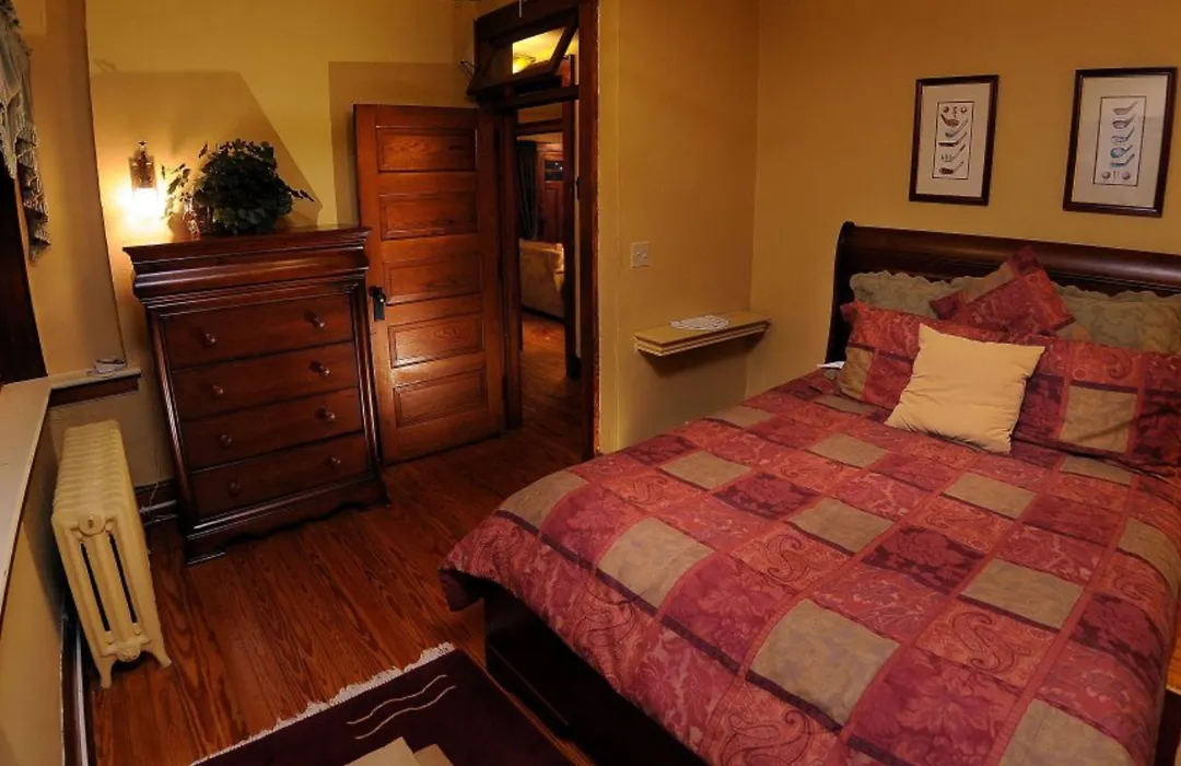 The Oliver Inn-1