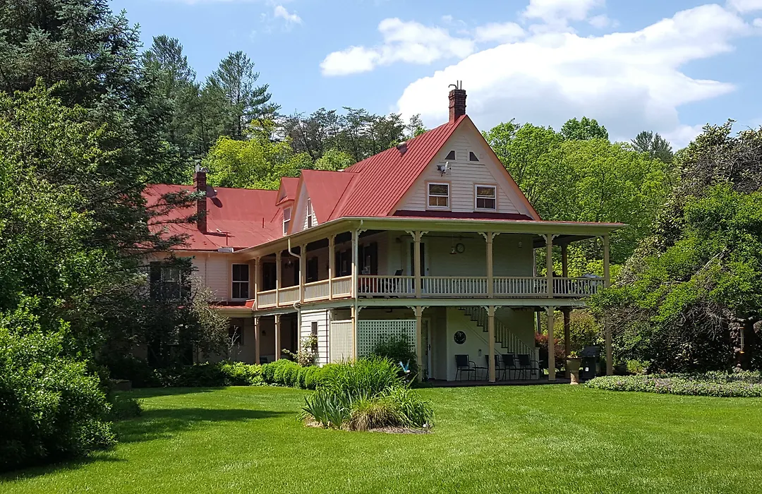 Hummingbird Inn-1