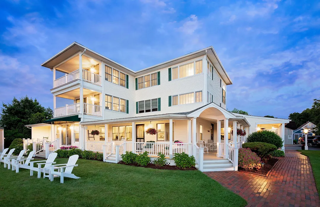 Inn At Harbor Hill Marina-1
