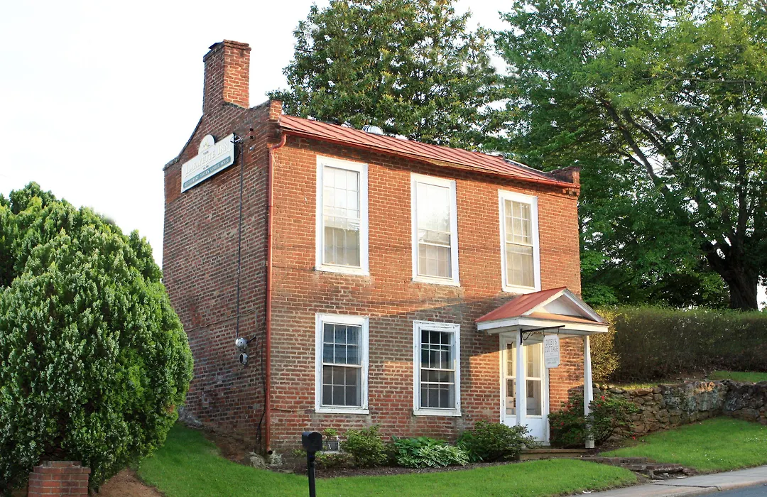 The Lafayette Inn & Restaurant-1