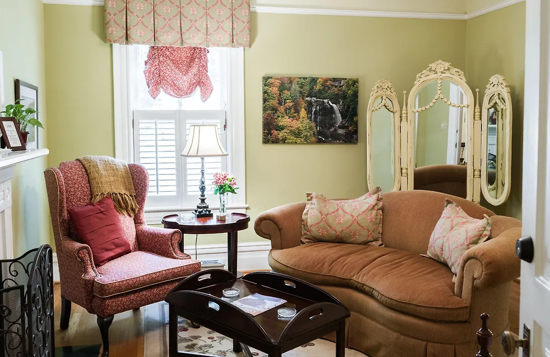 Oak Hill On Love Lane Bed And Breakfast Inn-1