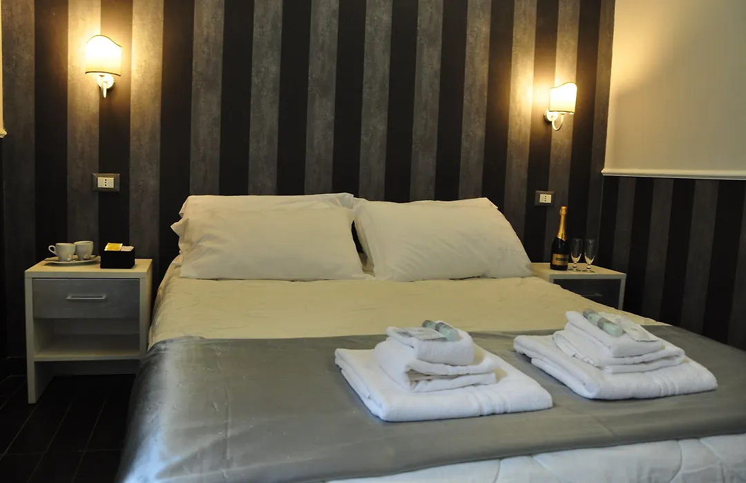 Navona Nice Room-1