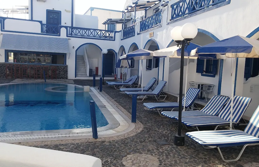 Roula Villa Studios & Apartments-1